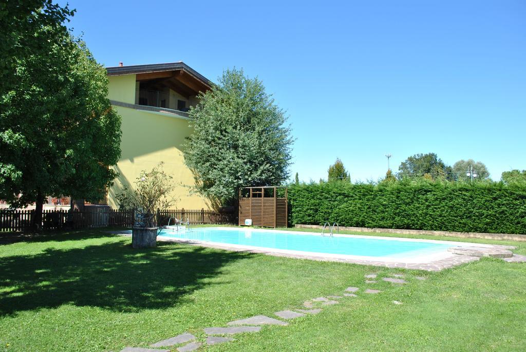 Fondo Brugarolo Villa Busnago ภายนอก รูปภาพ
